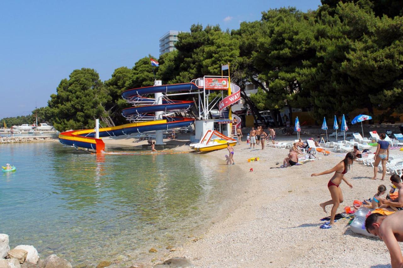Apartments By The Sea Makarska - 19134 Exteriör bild