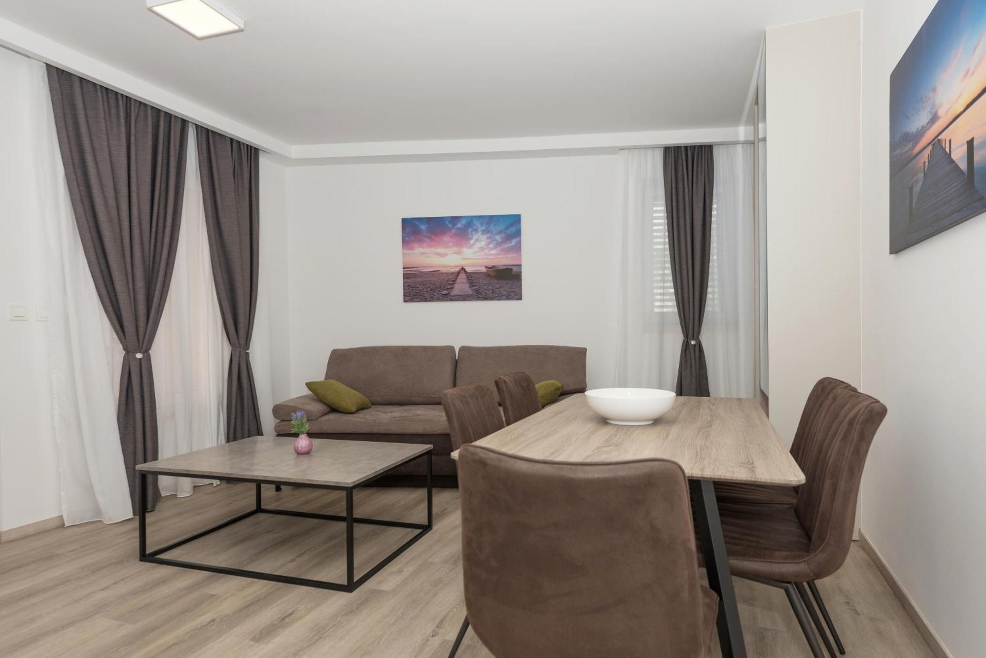 Apartments By The Sea Makarska - 19134 Rum bild